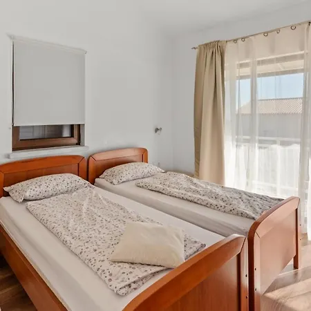 Nira Gasthof Barat (Porec)